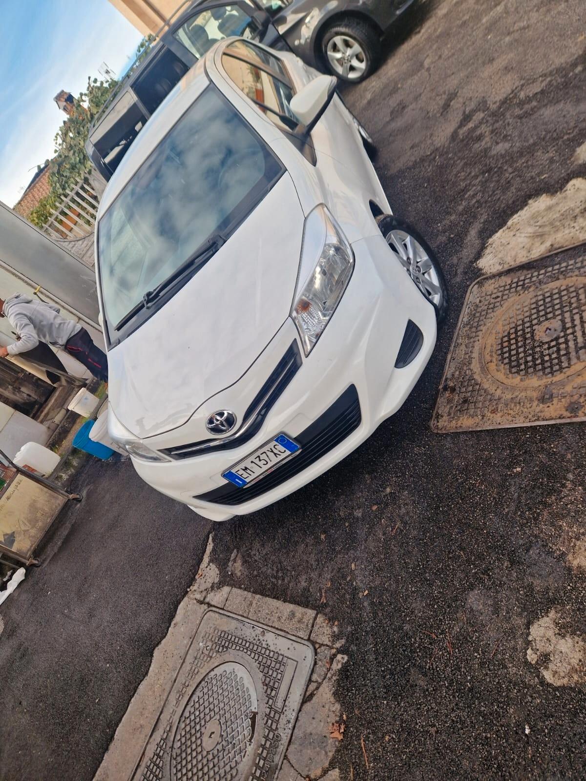 Toyota Aygo 1.0 12V VVT-i 5 porte Lounge Connect MMT