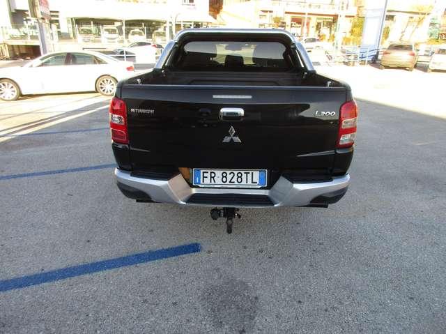 Mitsubishi L200 2.4d Intense Diamond 4wd 181cv auto N1 my17