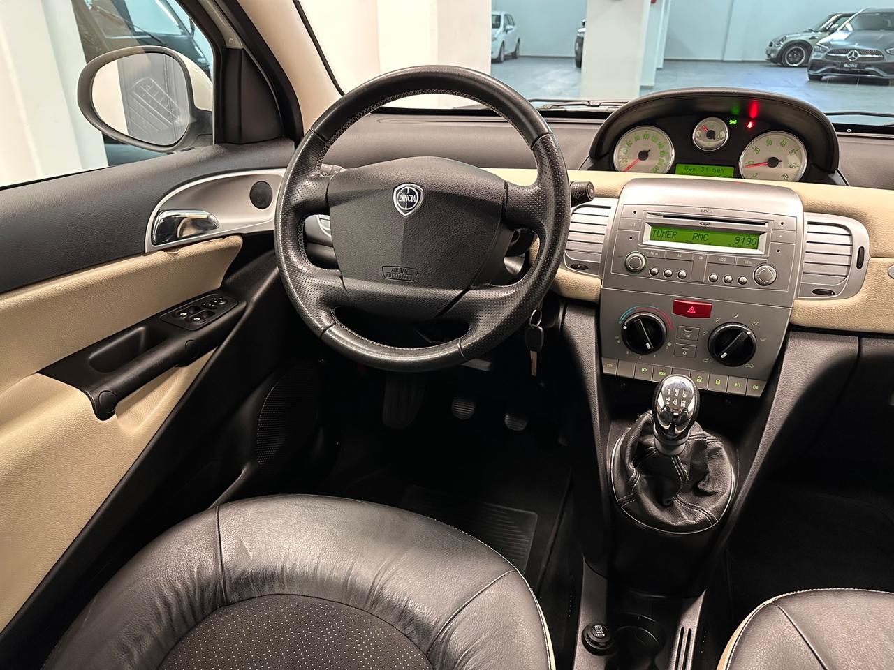 Lancia Ypsilon 1.2 Platino