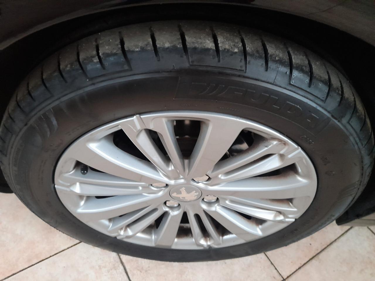 Peugeot 208 PureTech 82 5 porte Allure