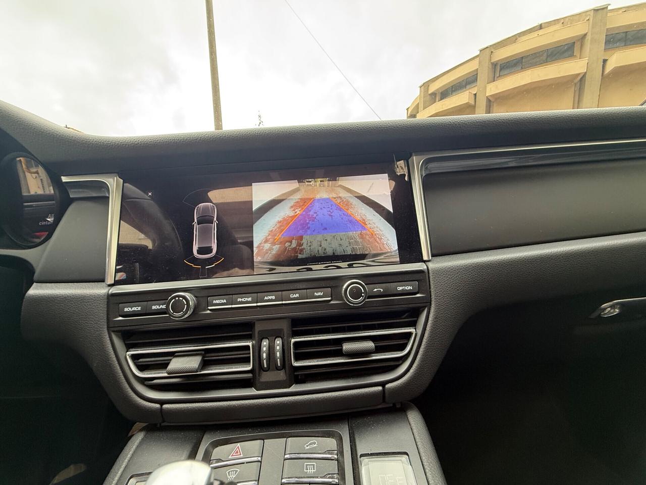 PORSCHE MACAN 2.0 ZAFFIRO CERCHI 21 TETTO SCARICHI