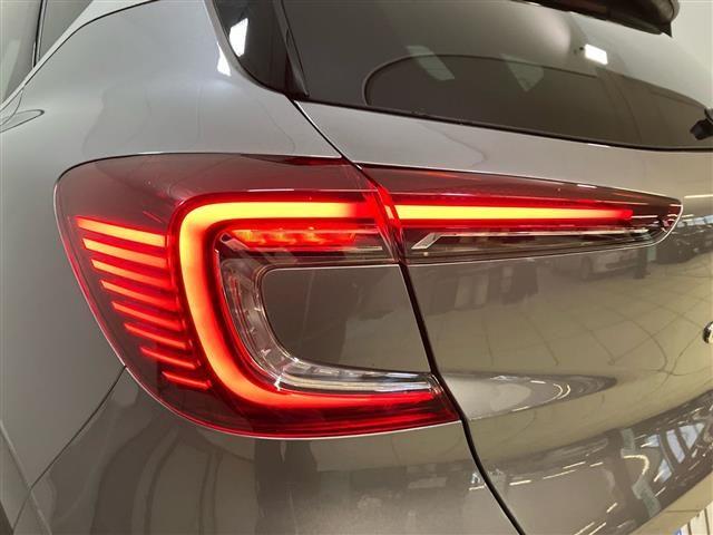 RENAULT Captur 1.6 E-Tech hybrid Techno Fast Track 145cv auto