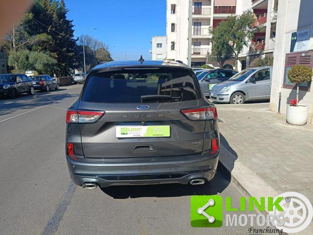 FORD Kuga 2.5 Full Hybrid 190 CVT 2WD ST-Line Design
