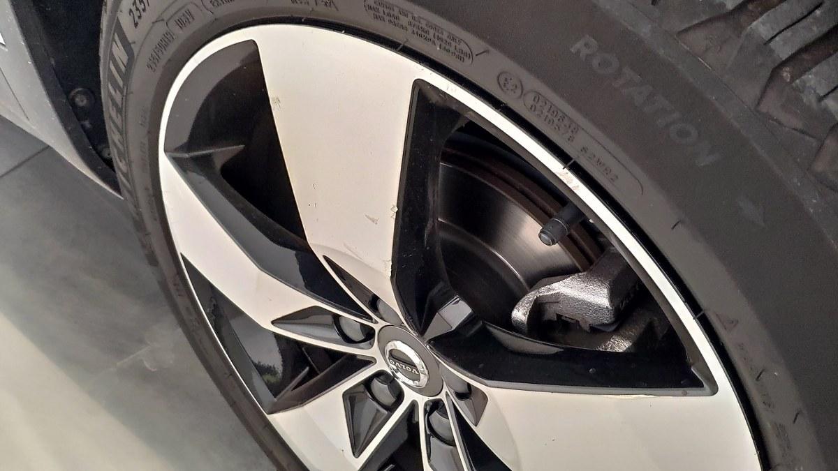 VOLVO Xc40 T3 Geartronic Momentum Pro