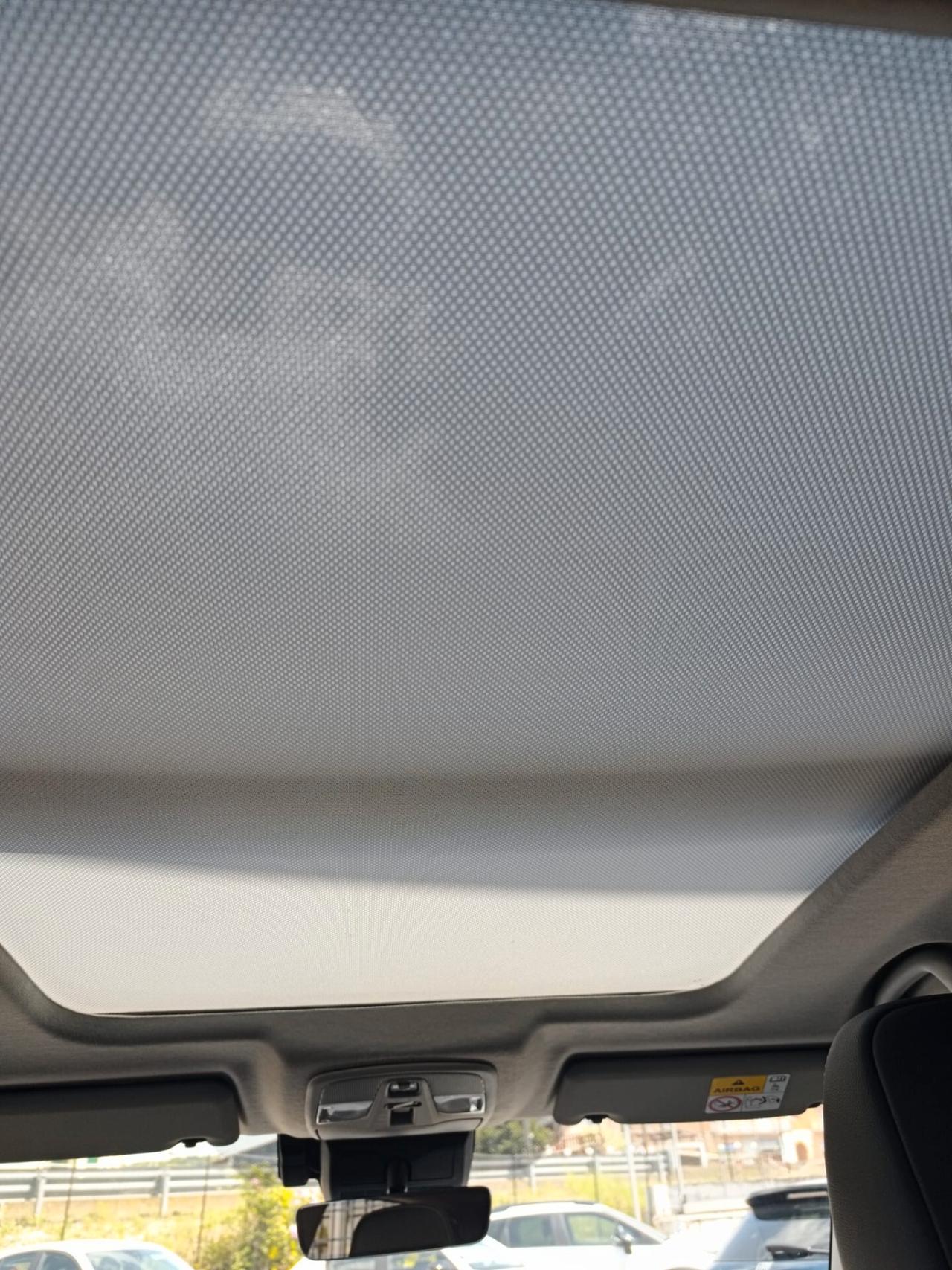 Suzuki Vitara 1.4 Hybrid A/T Starview