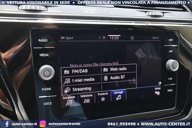 Volkswagen Touran 2.0 TDI DSG Executive R-LINE 7 POSTI RLINE
