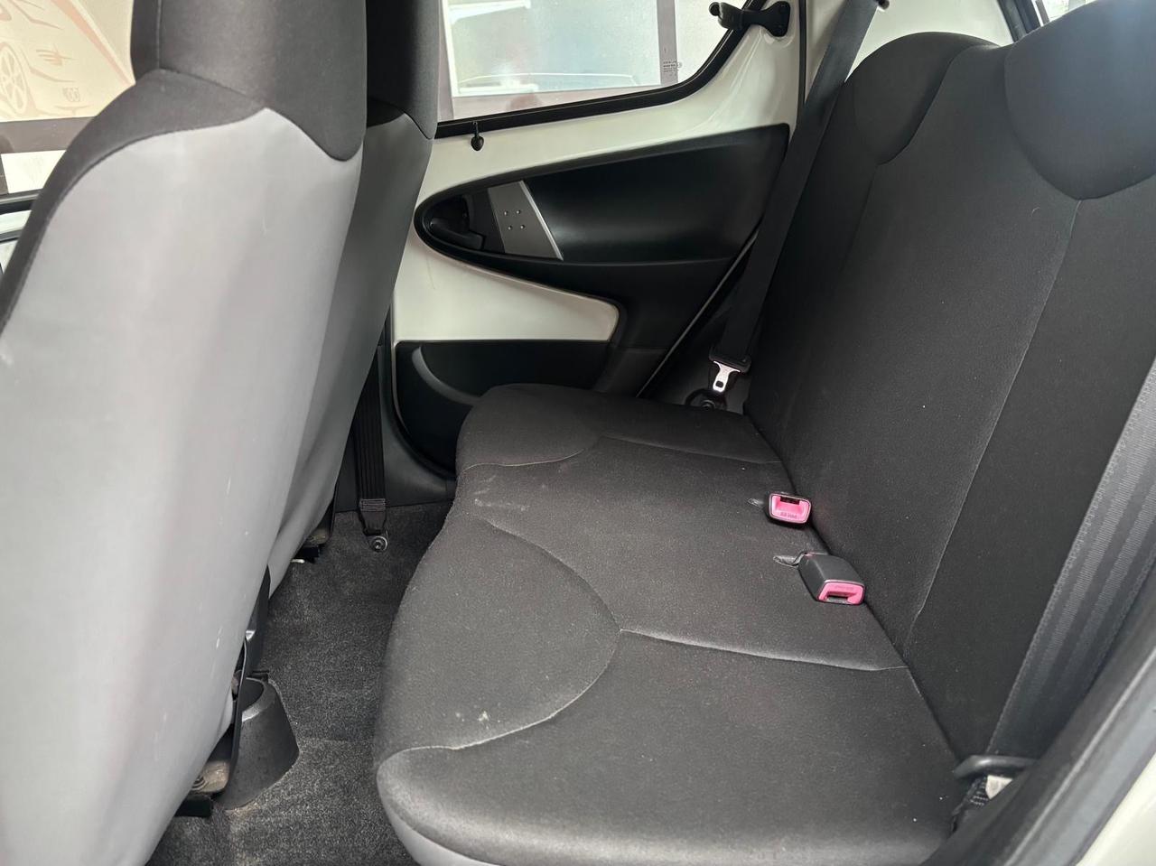 Toyota Aygo 1.0 12V VVT-i 5P Cool Soda Connect