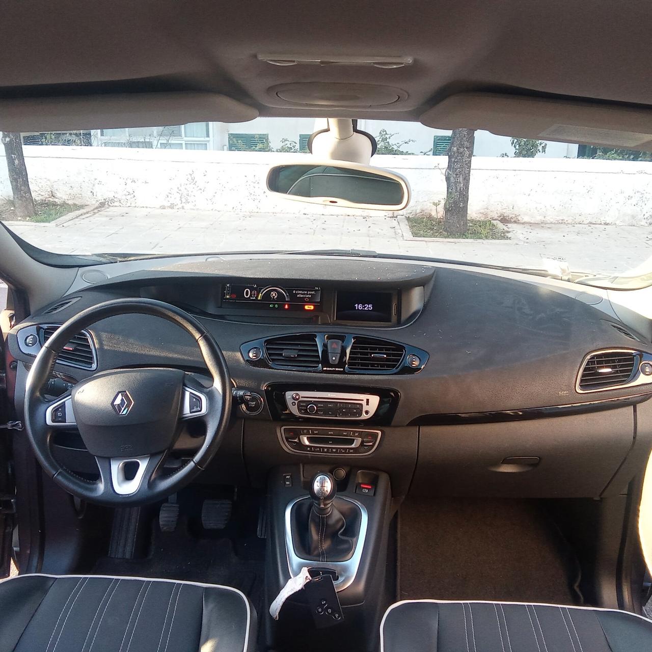 Renault Scenic Scénic XMod 1.5 dCi 110CV EDC Live