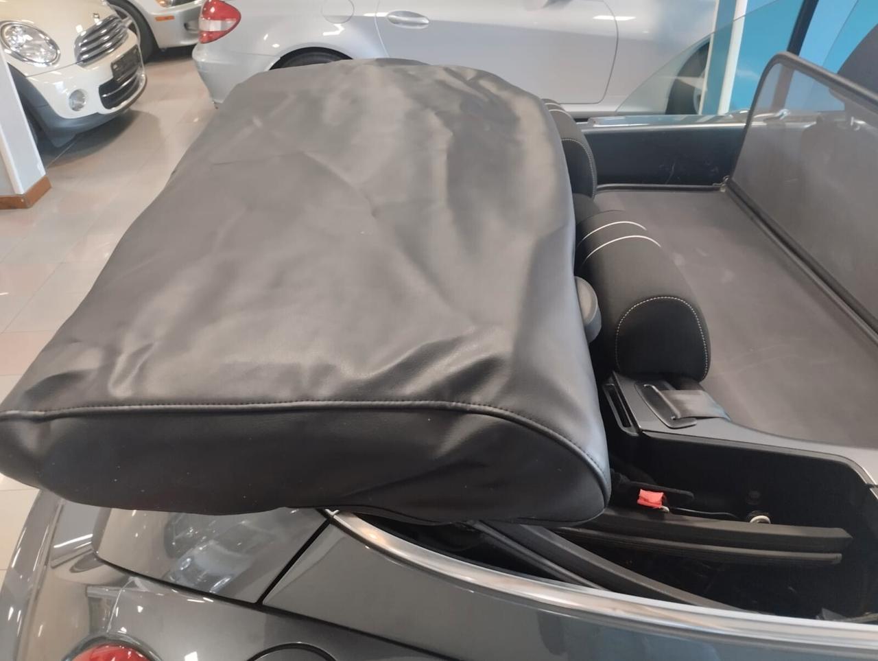 Volkswagen New Beetle 1.6 Cabrio adatta a neopatentati