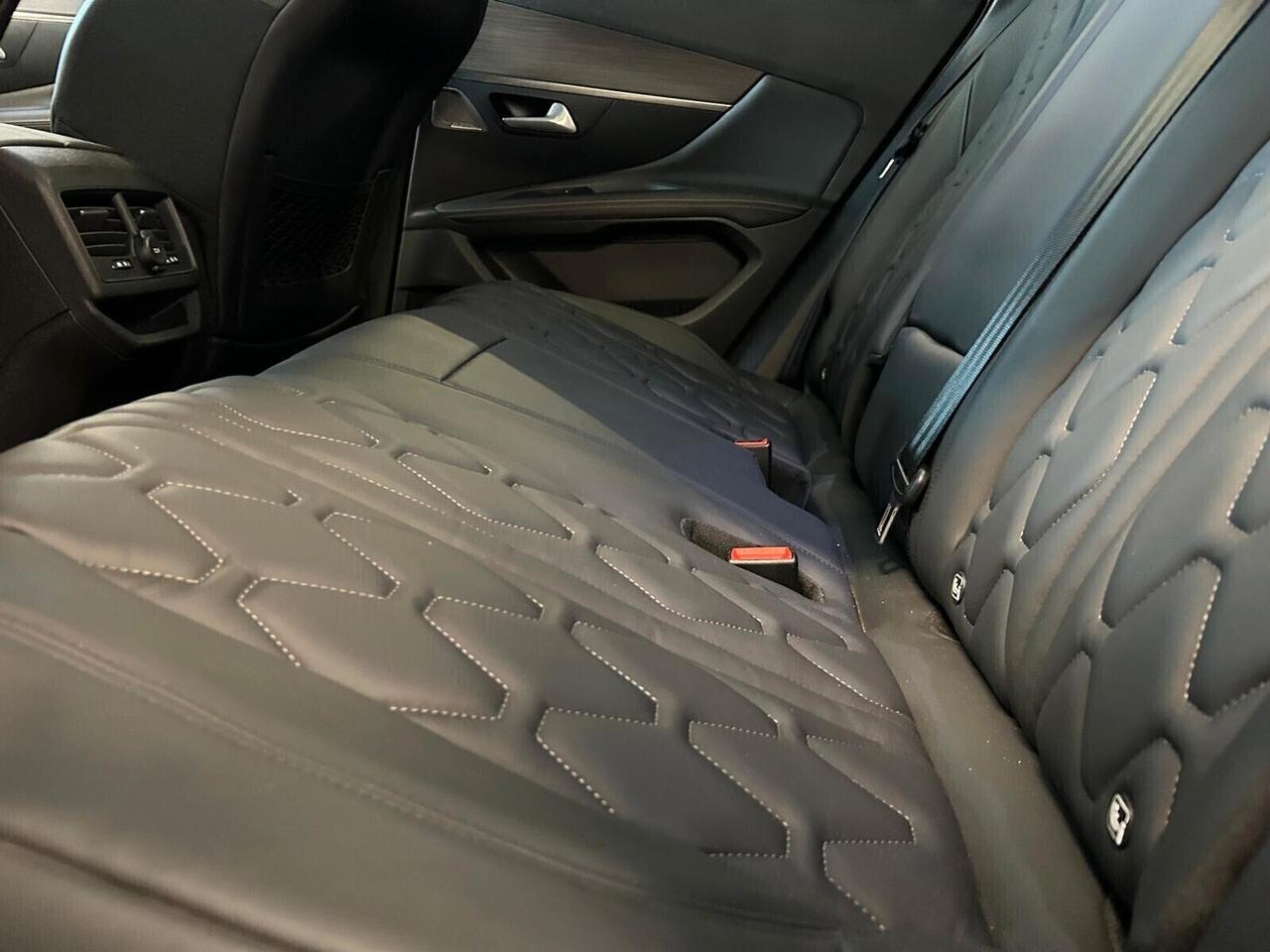 Peugeot 3008 GT PACK Hybrid 225 e-EAT8 SPOTICAR