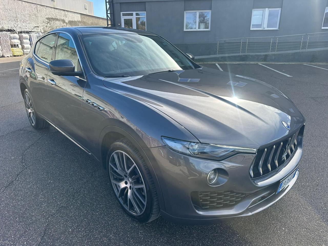 Maserati Levante V6