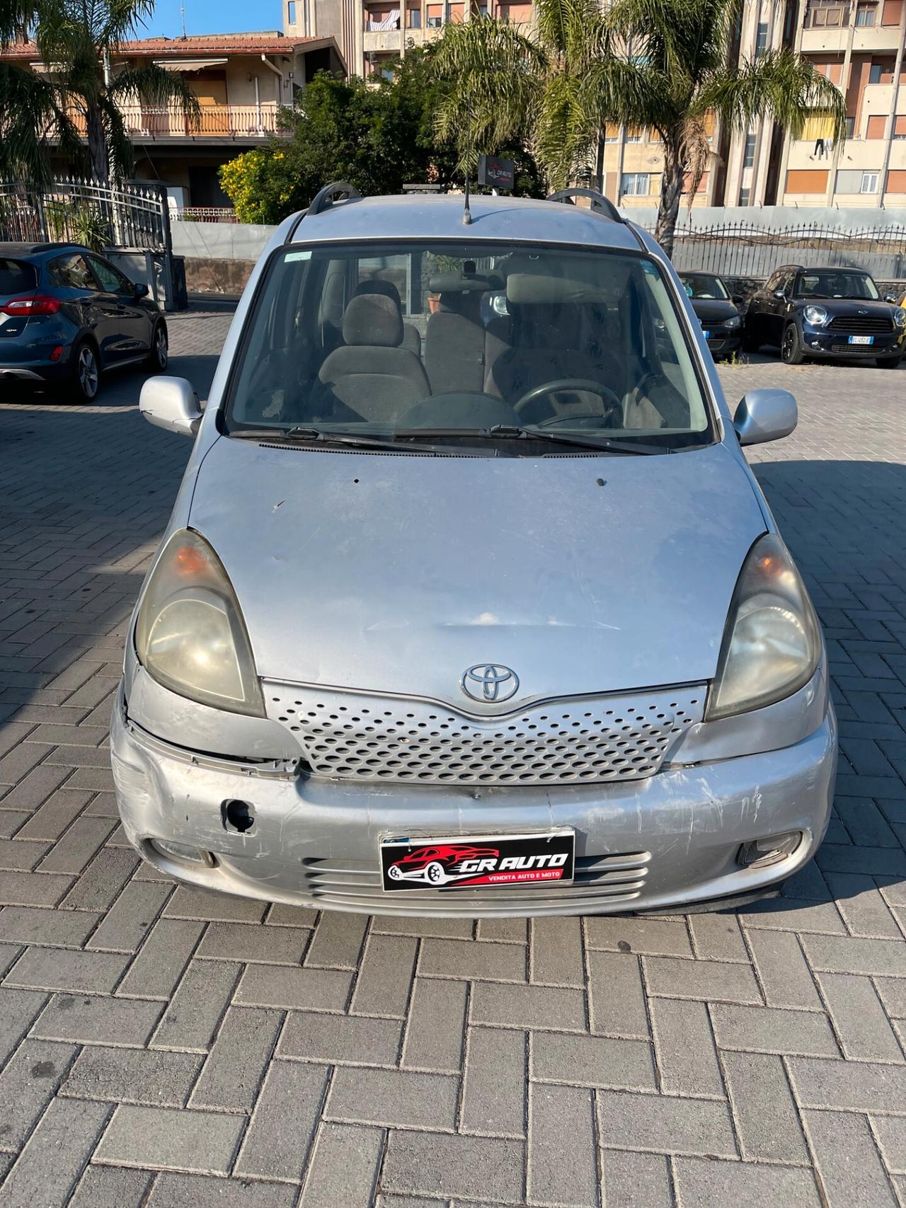 Toyota Yaris Verso 1.3i