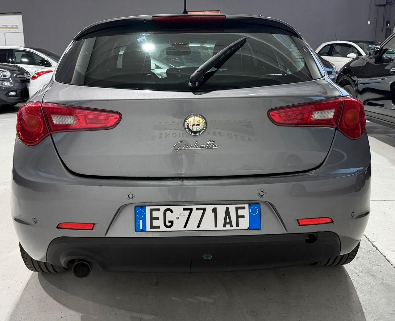 Alfa Romeo Giulietta Benzina Tetto Panoramico
