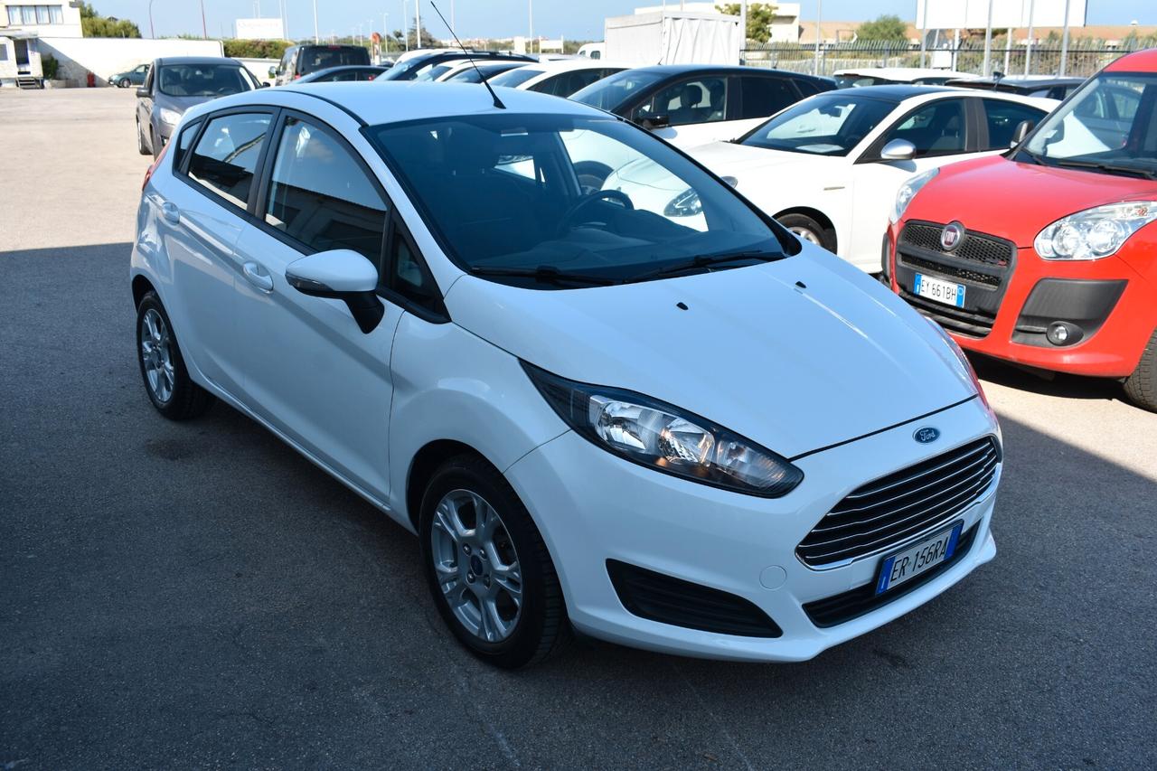 Ford Fiesta 1.5 TDCi 5p- 2013