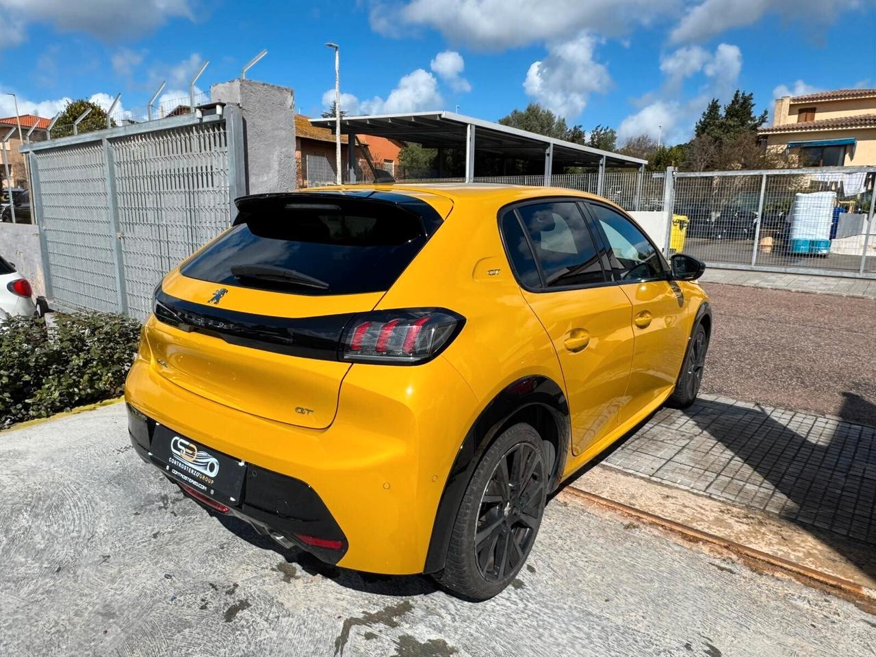 Peugeot 208 GT LINE - NEOPATENTATI