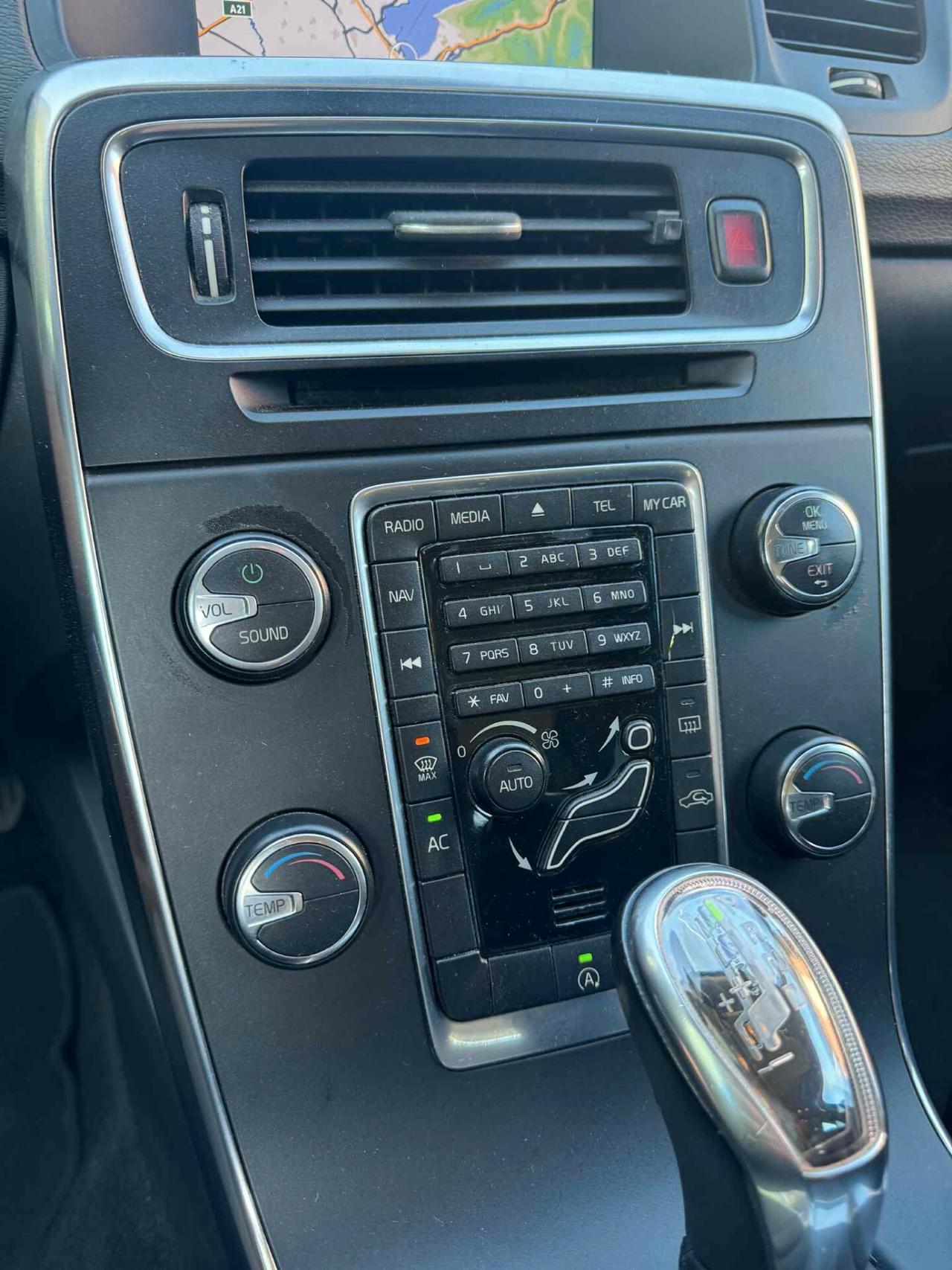 Volvo V60 D2 1.6 Powershift Ocean Race