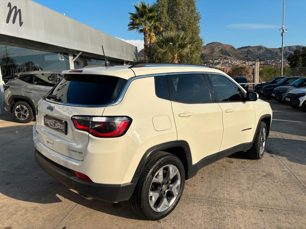 Jeep Compass aut. Limited TUA a solo 159 Euro al mese con prima rata a 60 GG