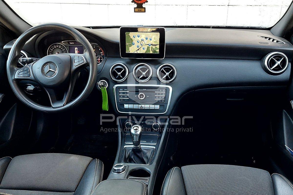 MERCEDES A 180 d Business