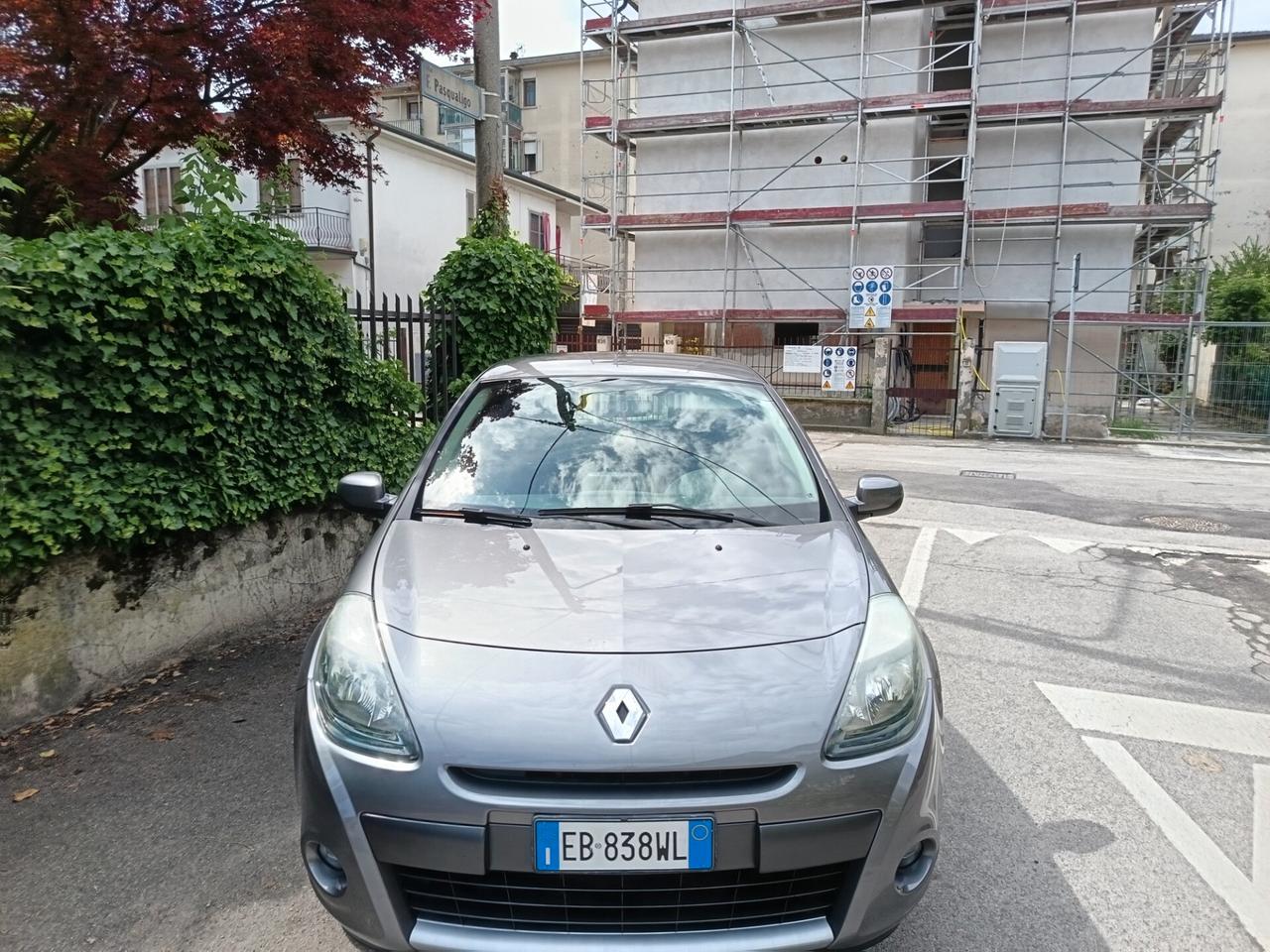 Renault Clio 1.2 16V 3 porte Luxe ok neo patente