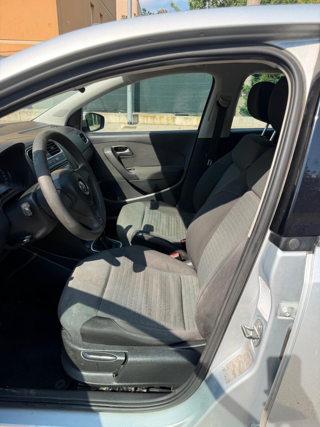 Volkswagen Polo 1.2 Gpl - NEOPATENTATI - 12 MESI DI GARANZIA -