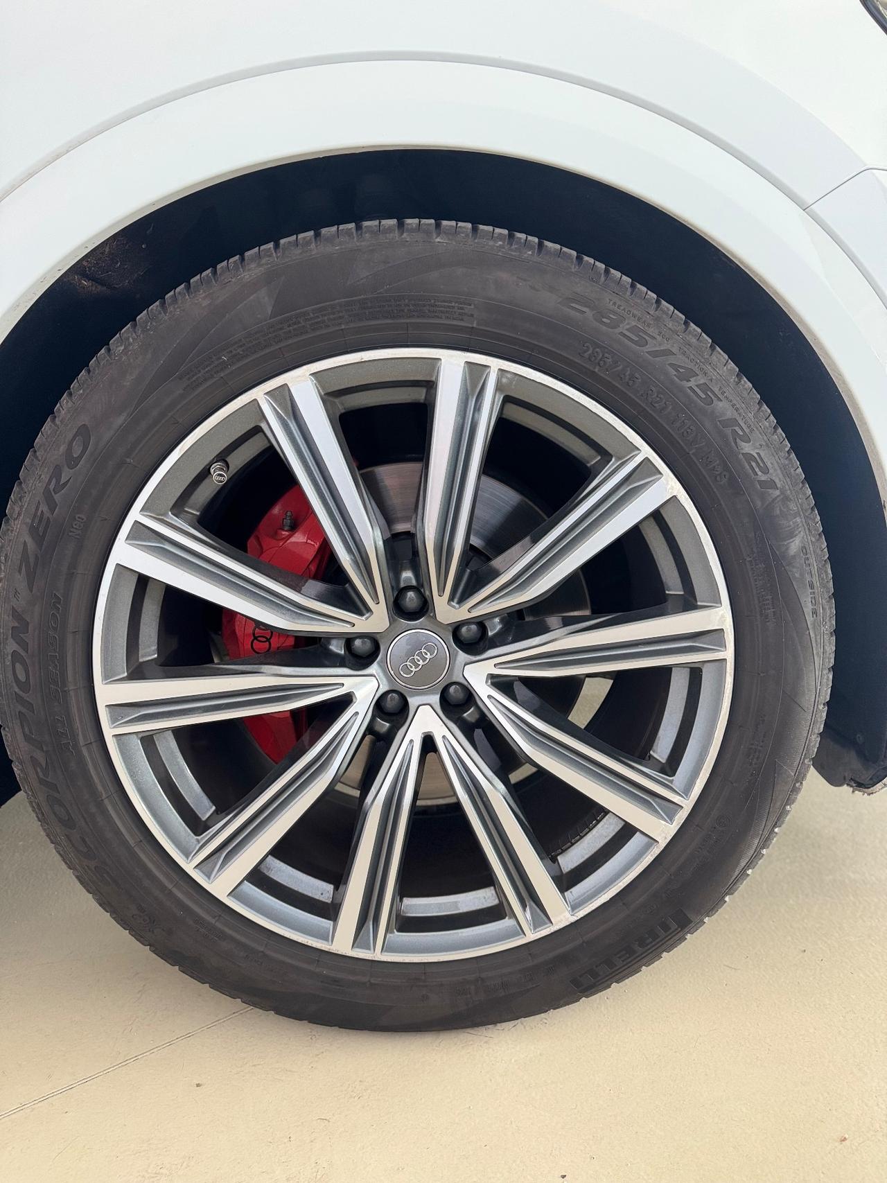 AUDI Q8 55 3.0 TFSI 340 CV IVA ESPOSTA SERVICE AUDI