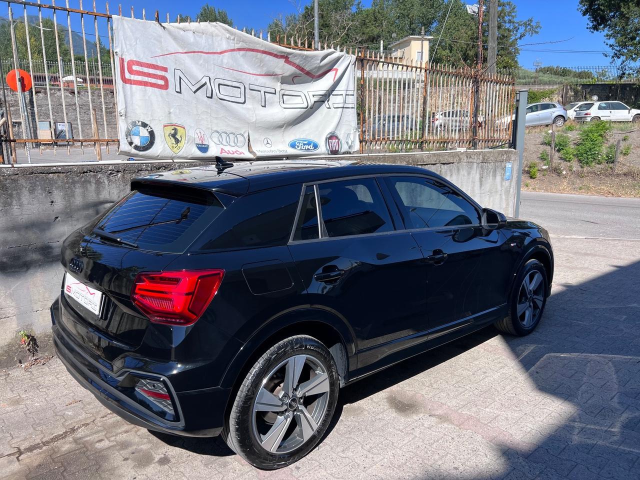 Audi Q2 30 TDI S line Edition Blockshaft