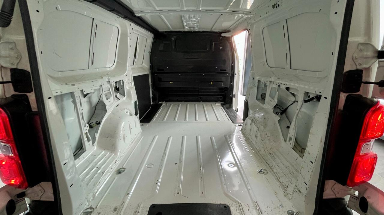 OPEL VIVARO 2.0 CABINATO ENJOY L3H1 PM 122 CV - NEOPATENTATI