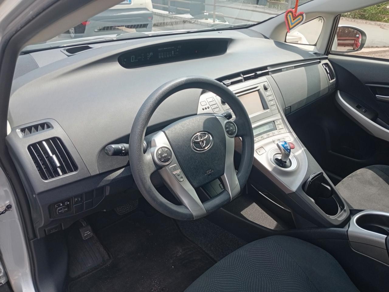 Toyota Prius 1.8 Lounge
