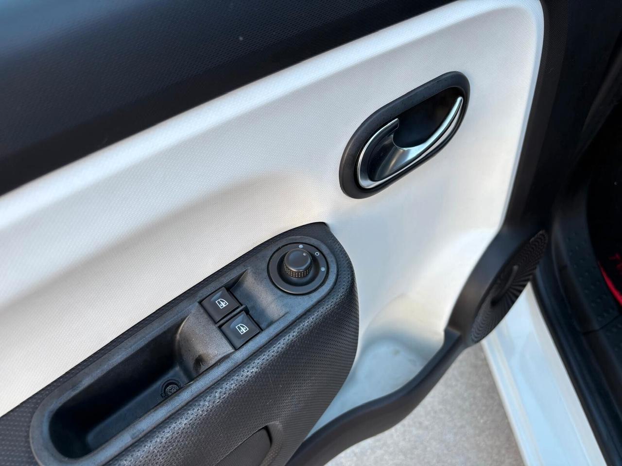 Renault Twingo 1.0 SCe 71cv Energy