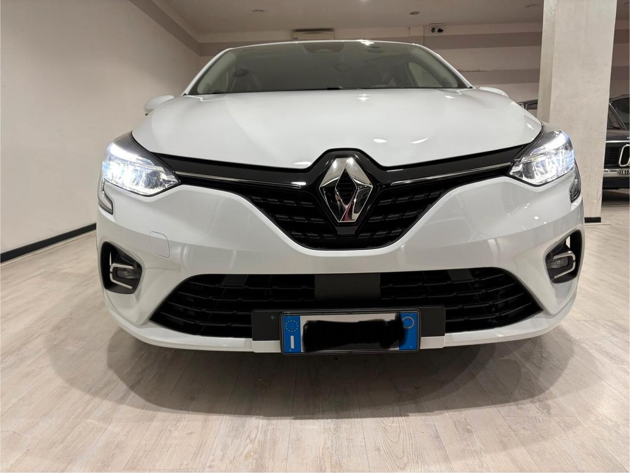 Renault Clio Hybrid E-Tech 140 CV 5 porte E-Tech 12 MESI DI GARANZIA !!!!