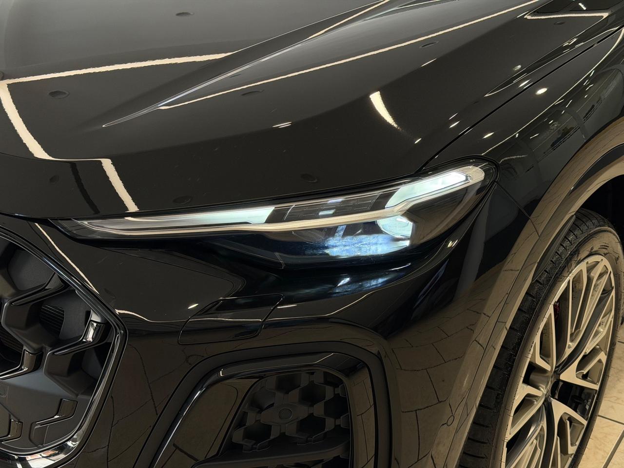 Audi Q5 SPB 40 TDI quattro S tronic Identity Black