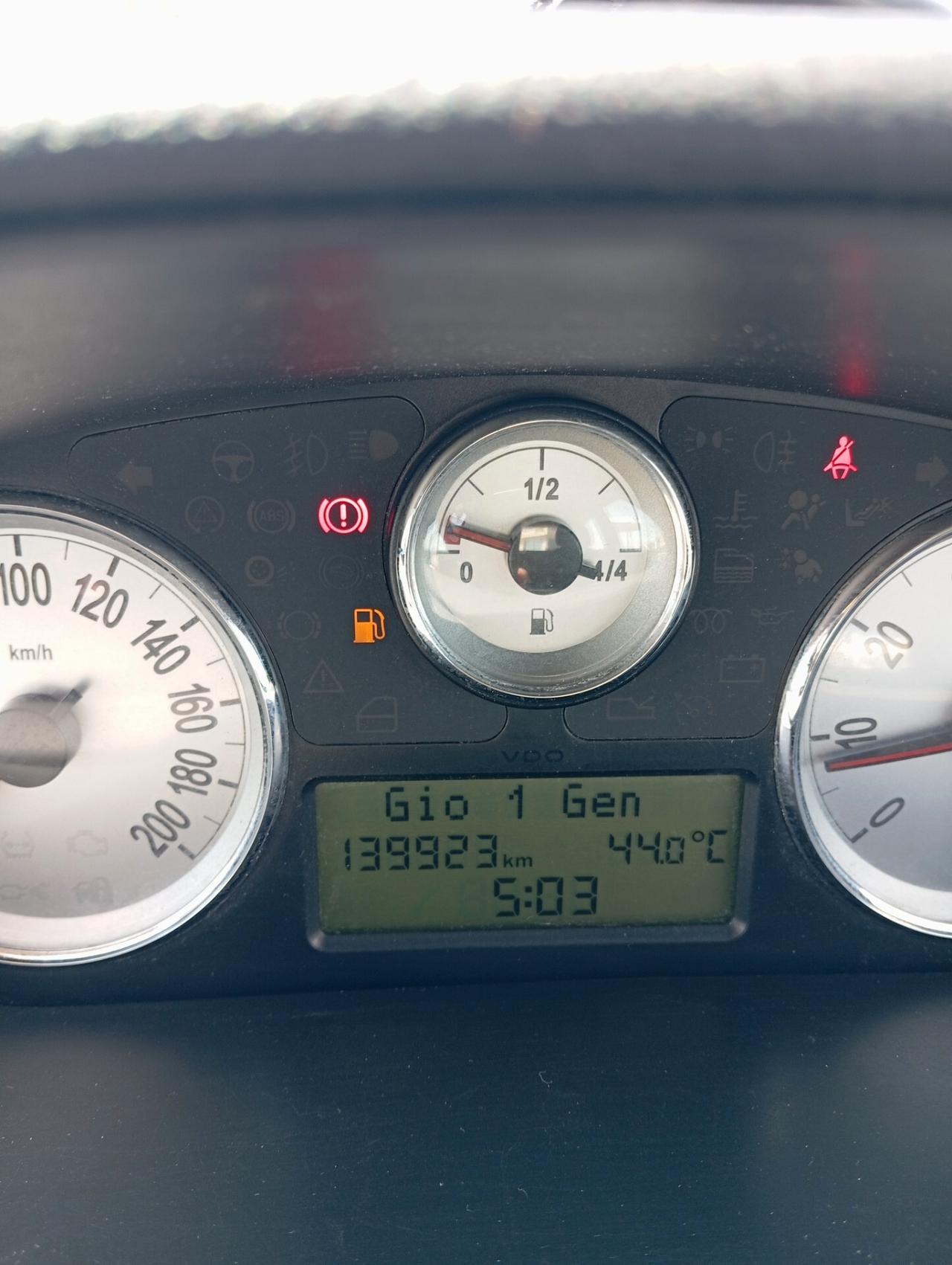 Lancia Ypsilon 1.3 MJT 75 CV Unyca