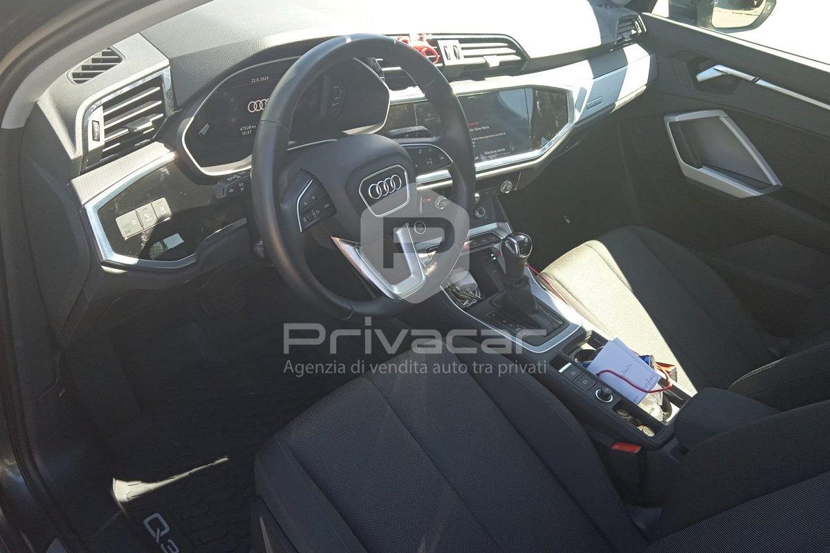 AUDI Q3 40 TFSI quattro S tronic S line edition