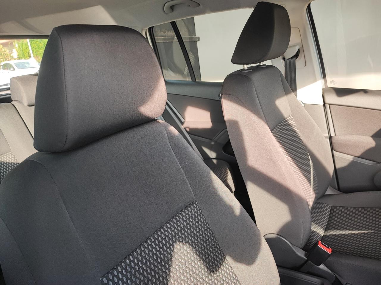 Volkswagen Tiguan 2.0 16V TDI DPF Sport & Style (18°)
