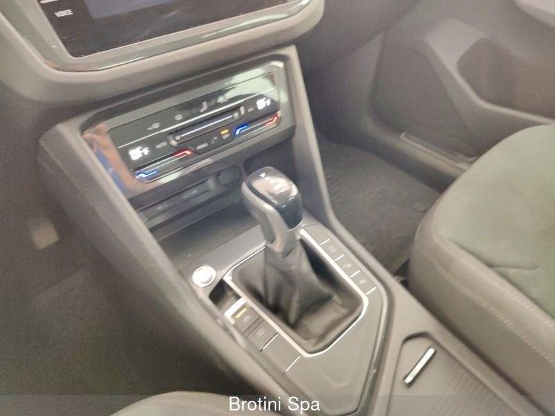 Volkswagen Tiguan 2.0 TDI 150 CV SCR DSG Elegance