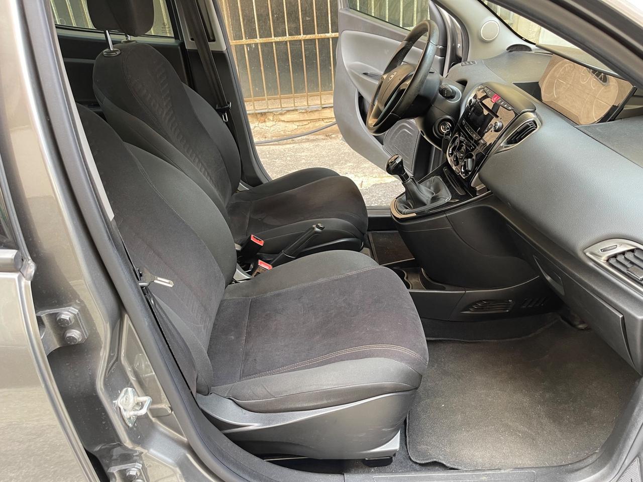 Lancia Ypsilon 1.3 MJT 16V 95 CV 5 porte S&S Platinum