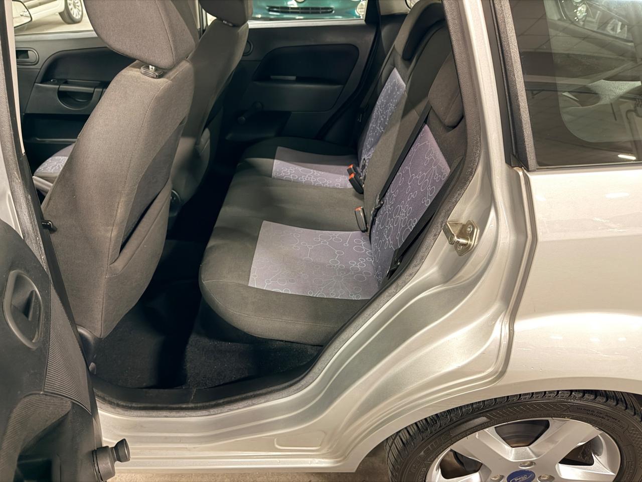 Ford Fiesta 1.2 16V 5p. Titanium