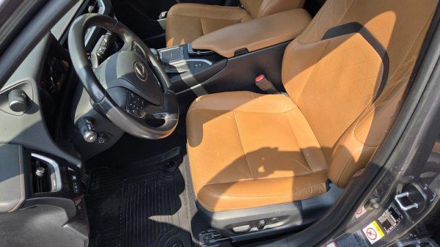 LEXUS UX 250h Hybrid Luxury PERMUTE UNICOPROPR. OK NEOPAT.