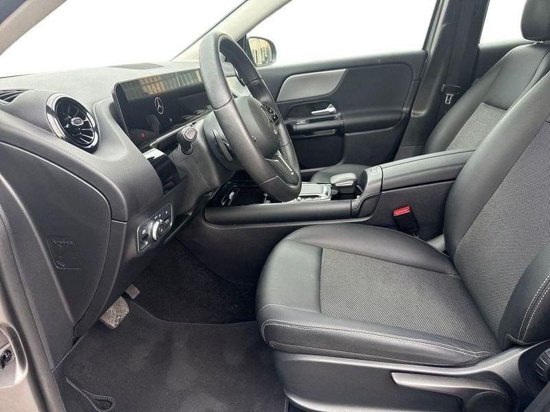 Mercedes-Benz GLA 180 Business Extra auto