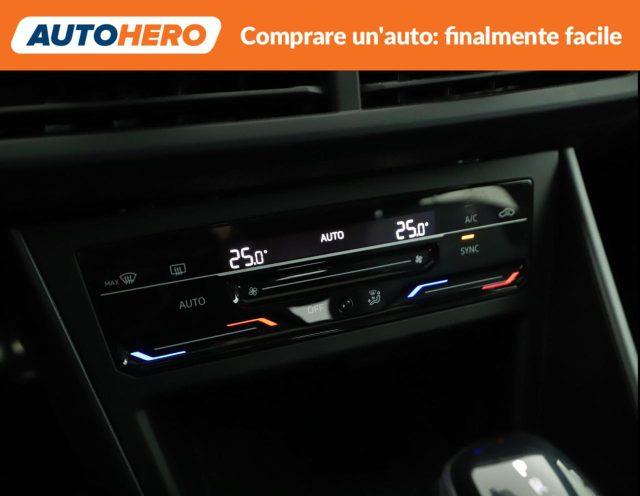 VOLKSWAGEN Taigo 1.0 TSI 110 CV DSG R-Line