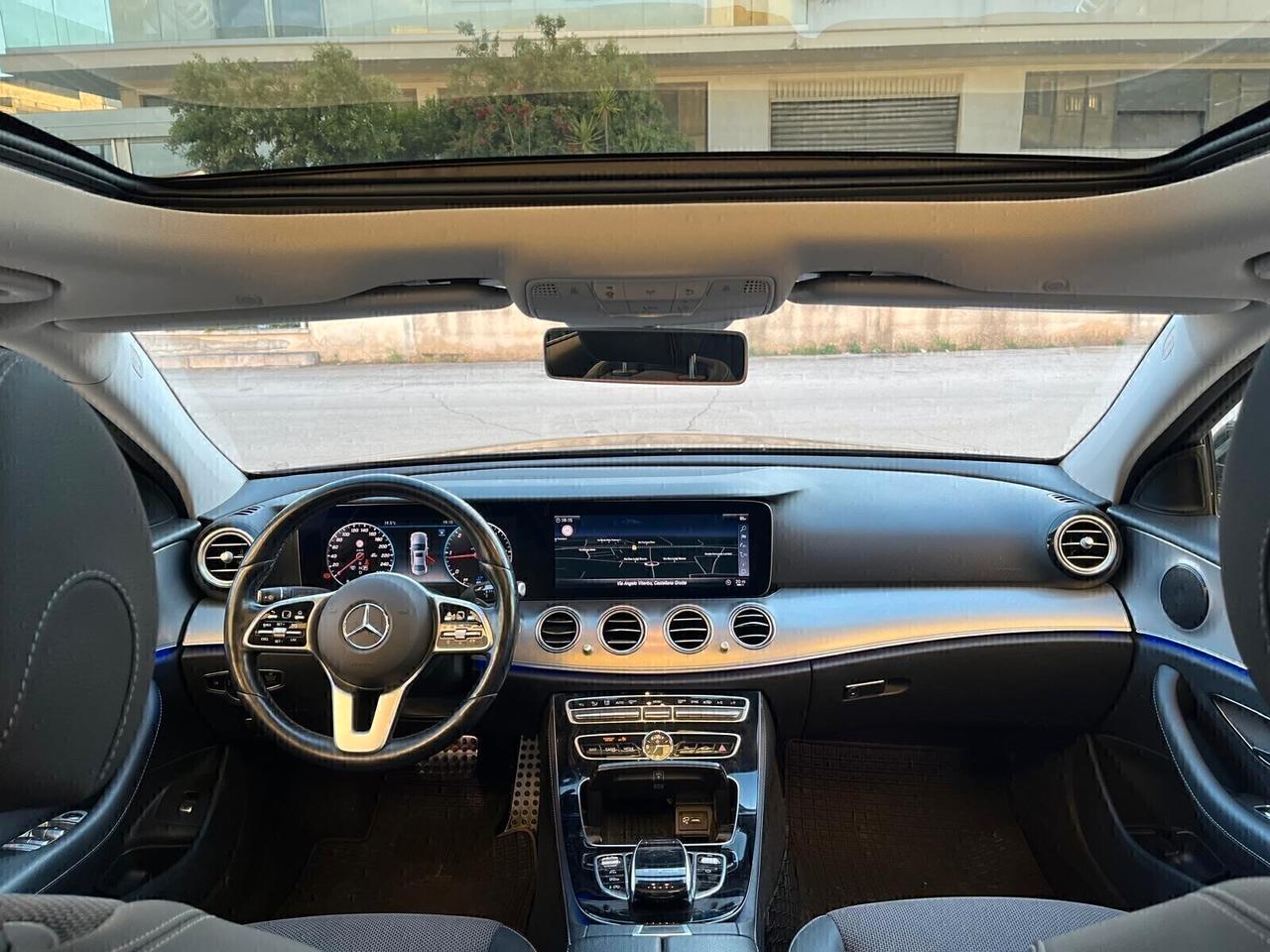 Mercedes-benz E 220 d 4Matic Auto Premium Plus