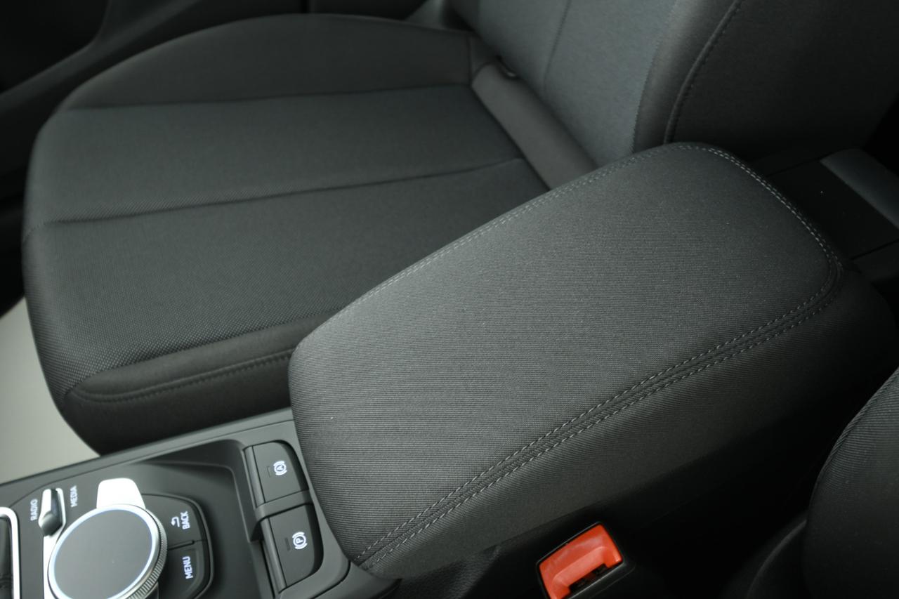 AUDI Q2 30 2.0 tdi Business s-tronic NEOPATENTATI+CAMERA+ACC