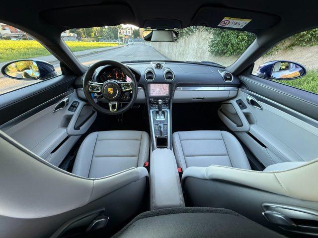 PORSCHE Cayman 2.0 Style Edition