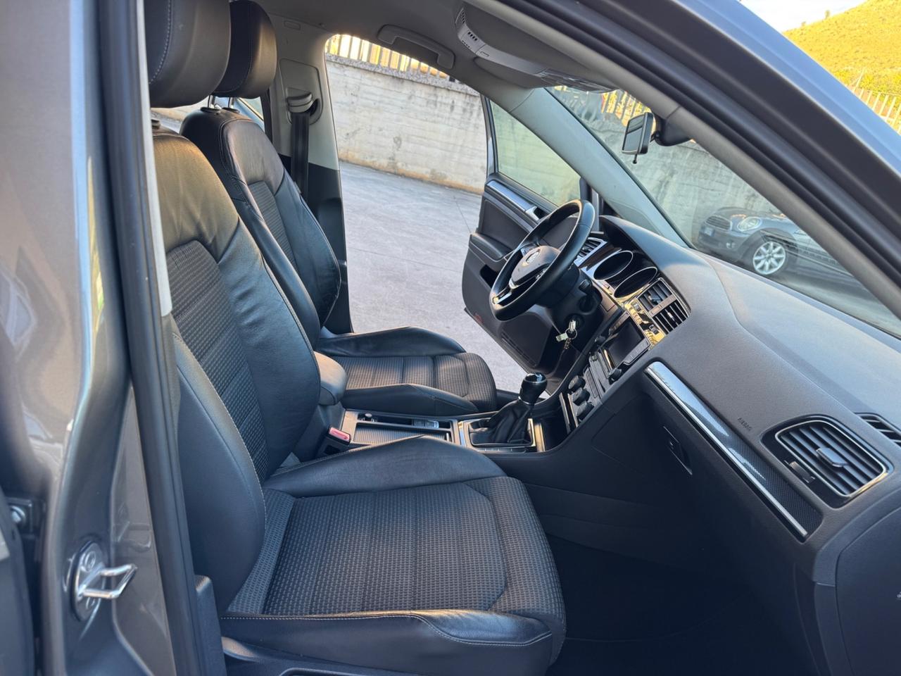 Volkswagen Golf Business 1.6 TDI 5p. Highline BlueMotion Technology