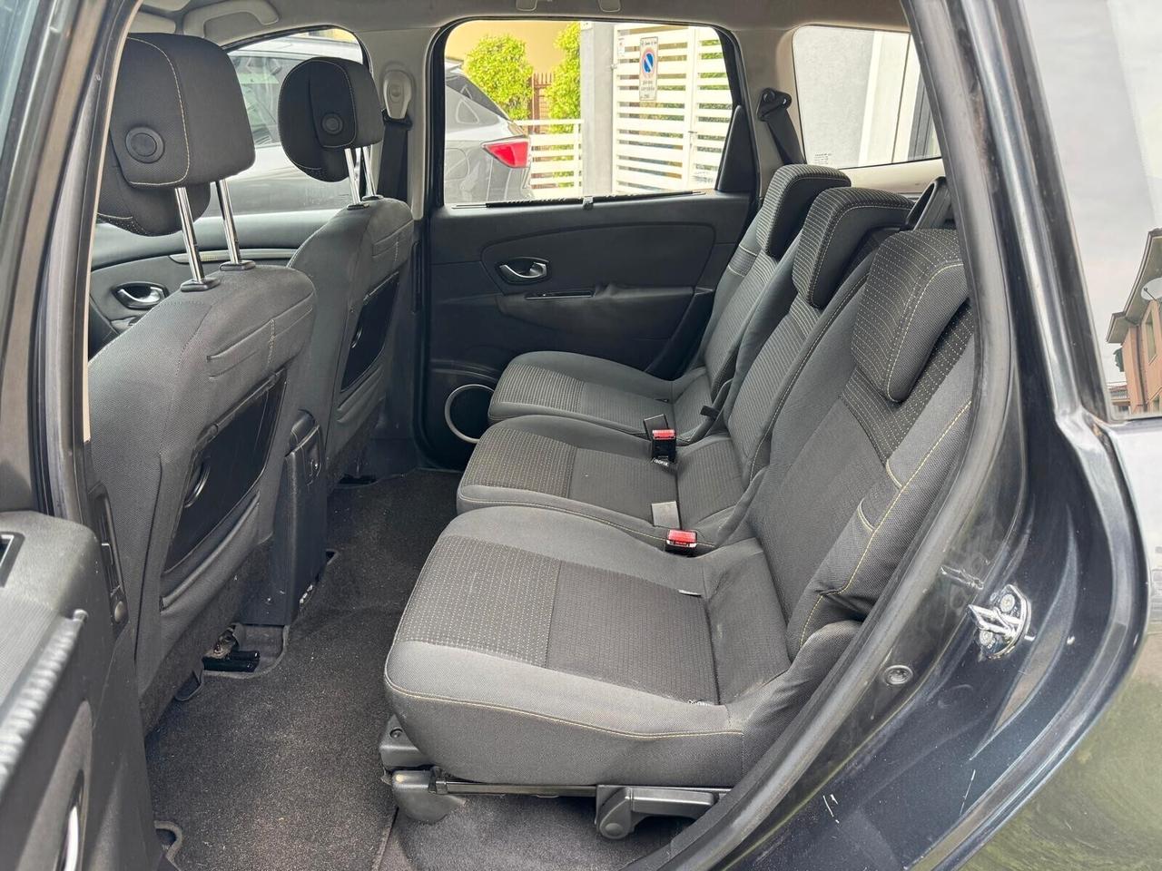 RENAULT SCENIC 1.5 dCi 110cv 7 POSTI NEOPAT