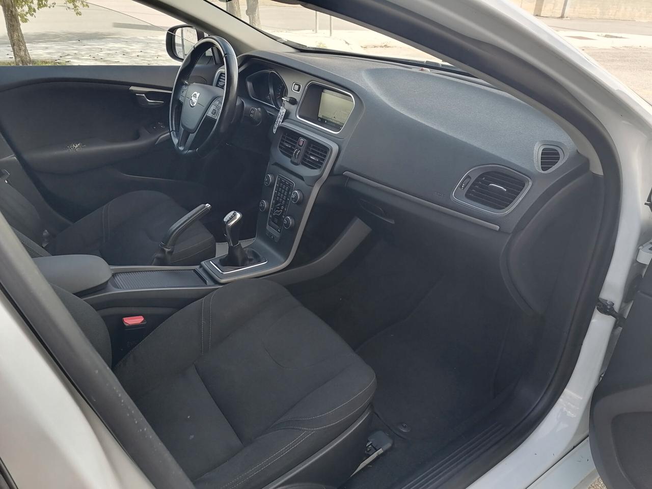 Volvo V40 D2 1.6 Momentum 115cv 2015