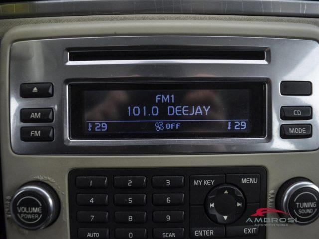 VOLVO XC70 2.4 D5 20V (185CV) cat AWD Momentum - PER OPERATOR