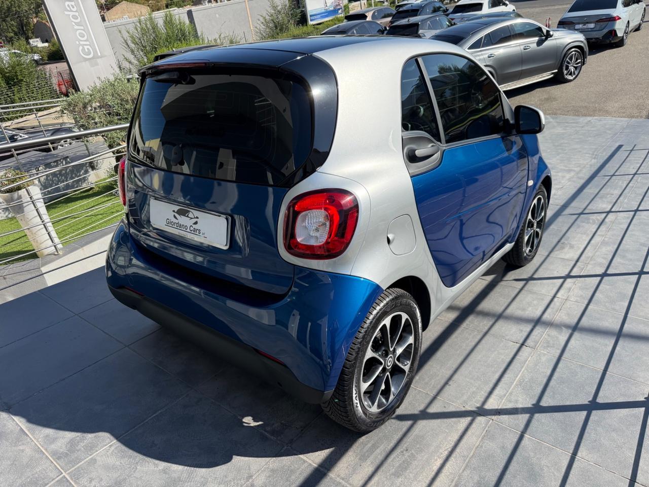 Smart ForTwo 70 1.0 twinamic Passion pari nuovo
