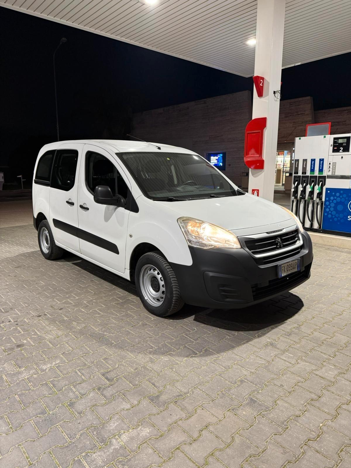 Peugeot Partner Tepee BlueHDi 75 Active