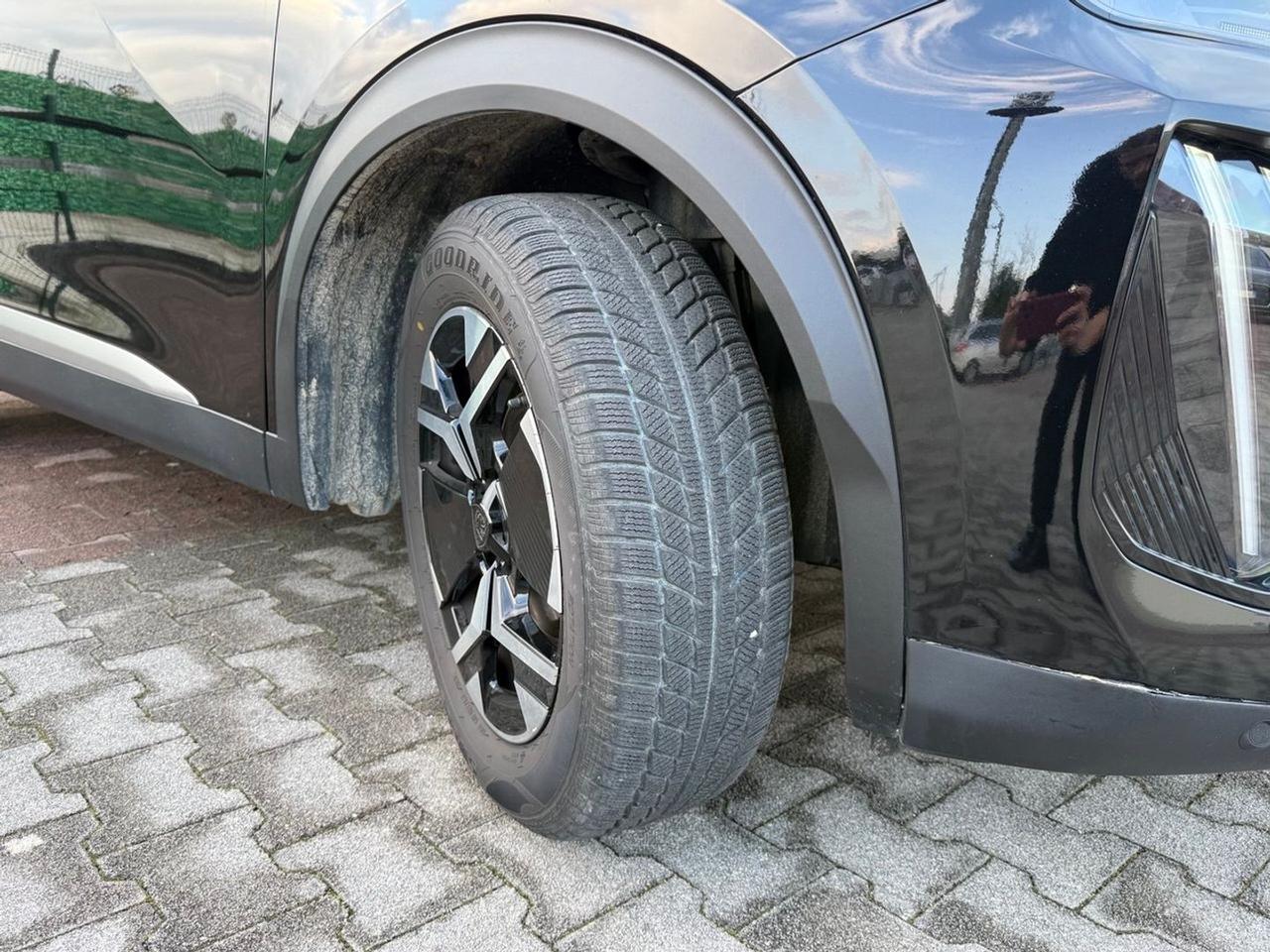 Peugeot 2008 PureTech 130 #9111